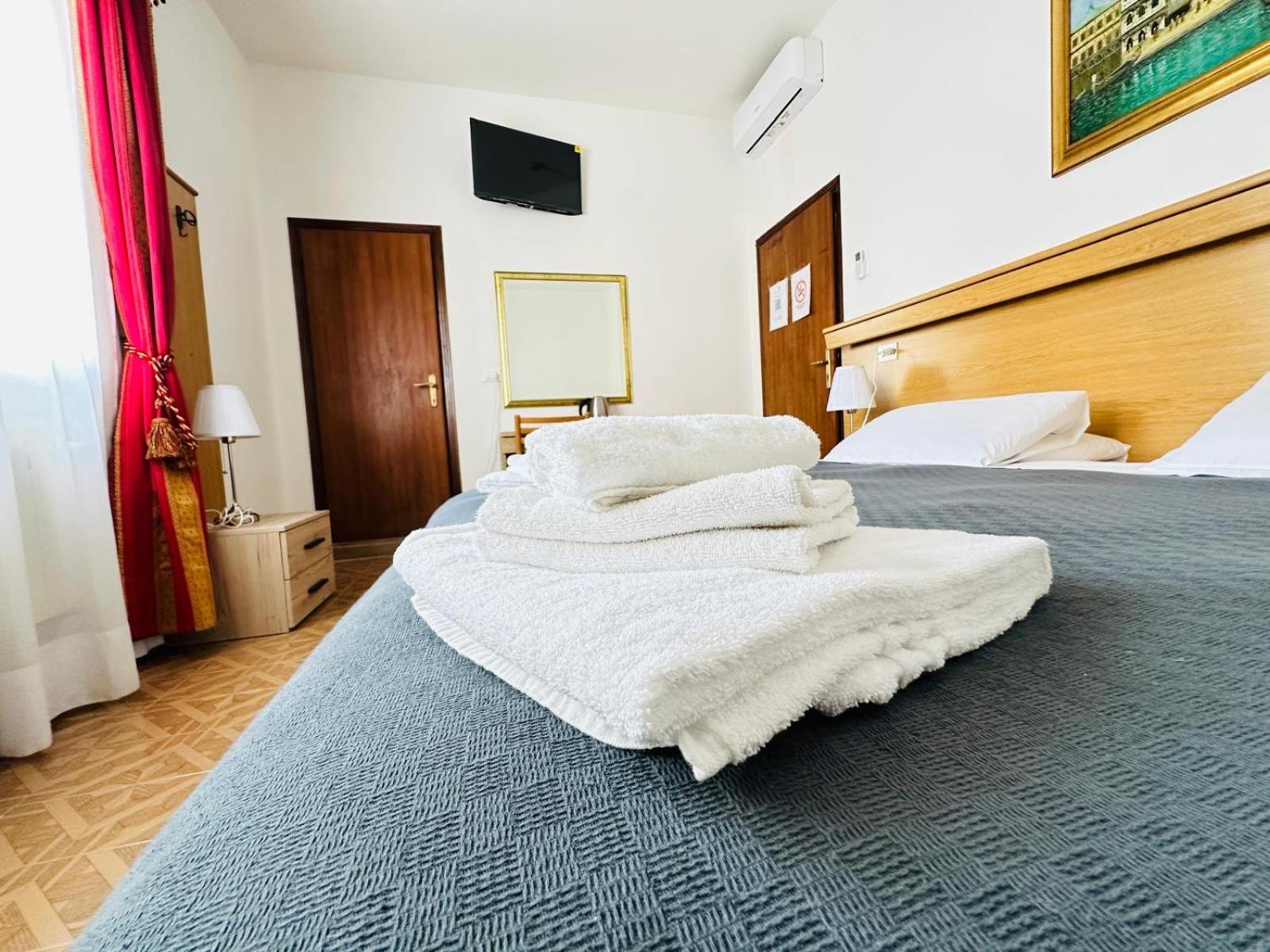Hotel Tito Mestre Kültér fotó